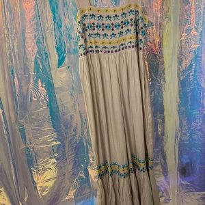 Natural Life Embroidered Romper NWT,XL,Tan with Green, Yellow, & Blue Embroidery